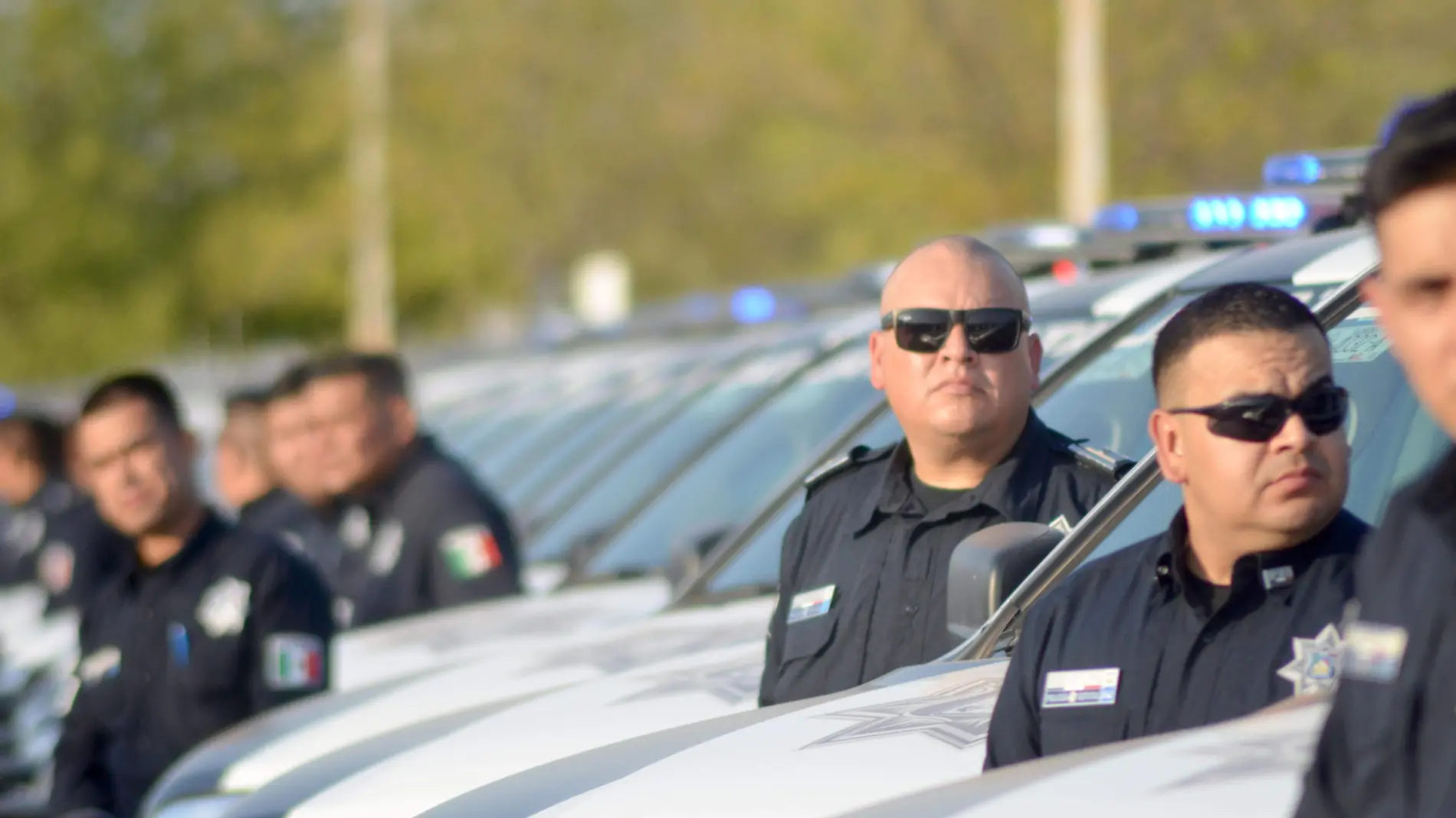 Oificiales policía municipal